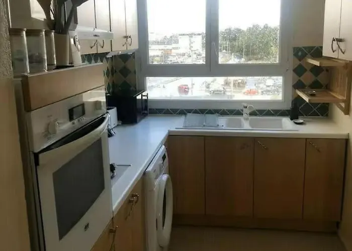 Private - Shared Tram A-v1-3 Apartment Merignac (Gironde)